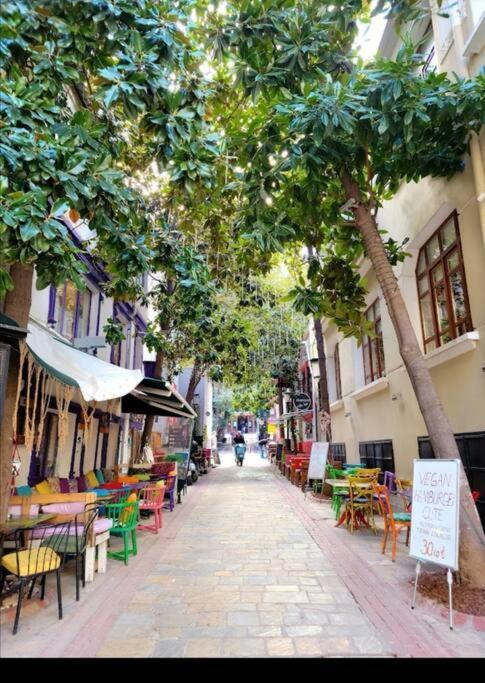Apartmán 3+1 , Historical Elevator, Warm House Next To Sea İzmir Exteriér fotografie